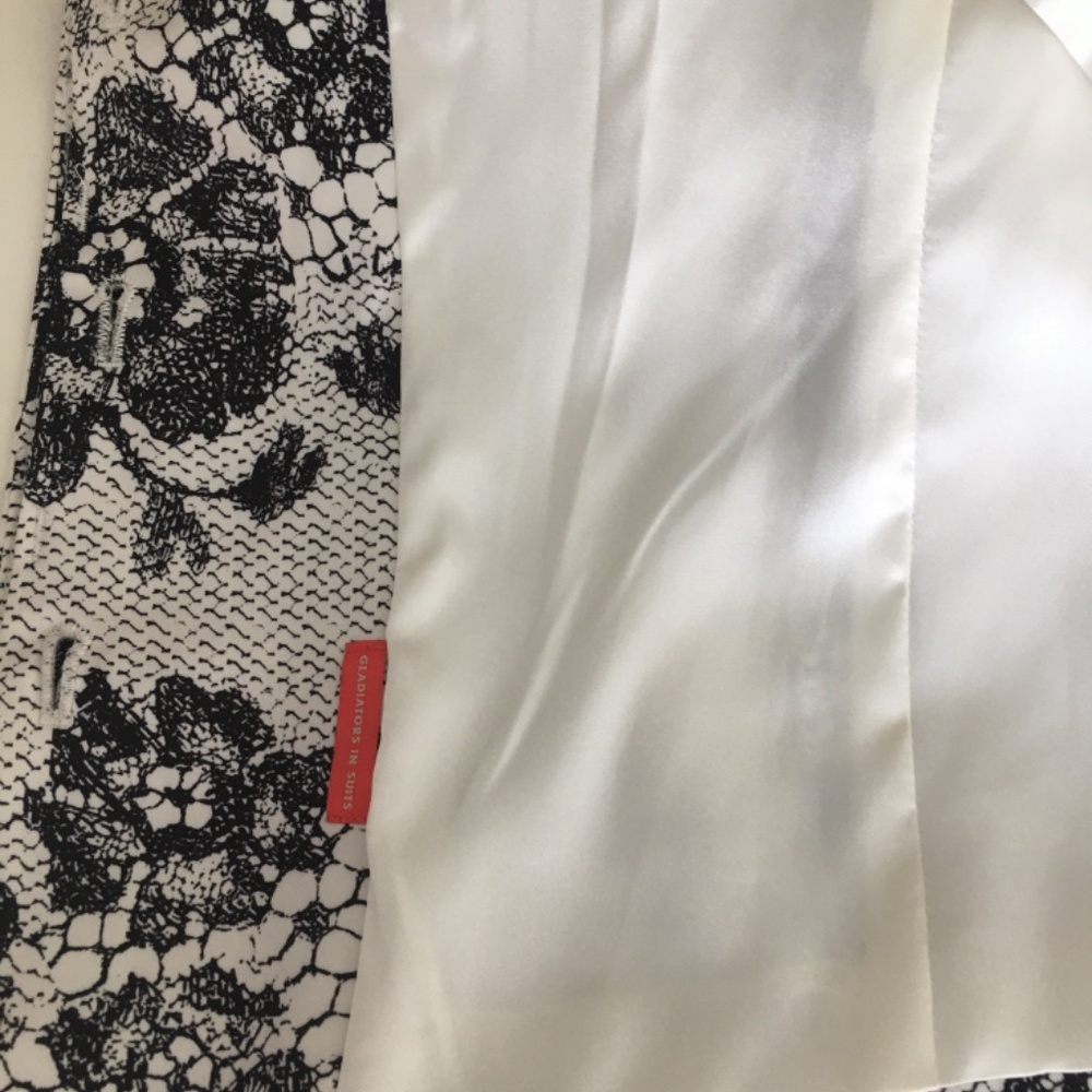 $250 THE LIMITED SCANDAL COLLECTION SIZR XS - Picture 7 of 13